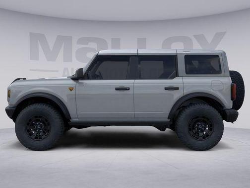 Avalanche Gray 2026 Ford Bronco Badlands