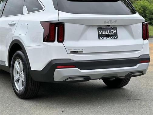 2024 Kia Sorento LX