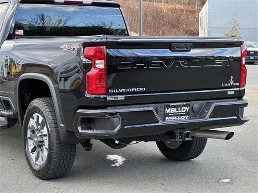 2024 Chevrolet Silverado 2500 Custom