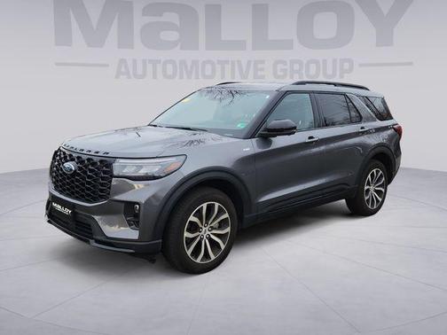 CARBONIZED GRAY METALLIC 2025 Ford Explorer ST-LINE