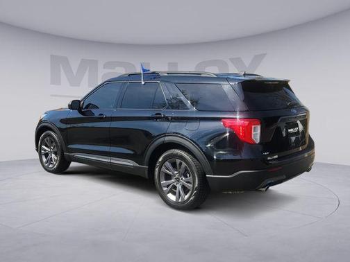 Agate Black Metallic 2021 Ford Explorer XLT