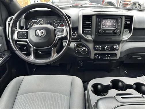 2021 RAM 2500 Big Horn Crew Cab 4x4 8' Box