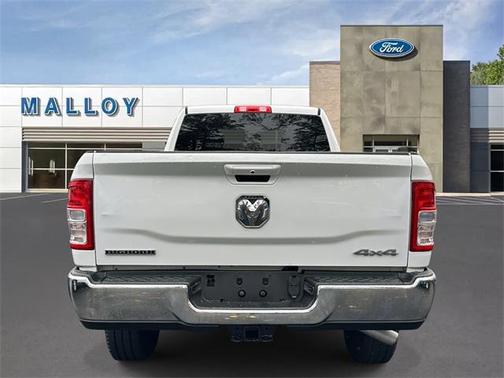 2021 RAM 2500 Big Horn Crew Cab 4x4 8' Box