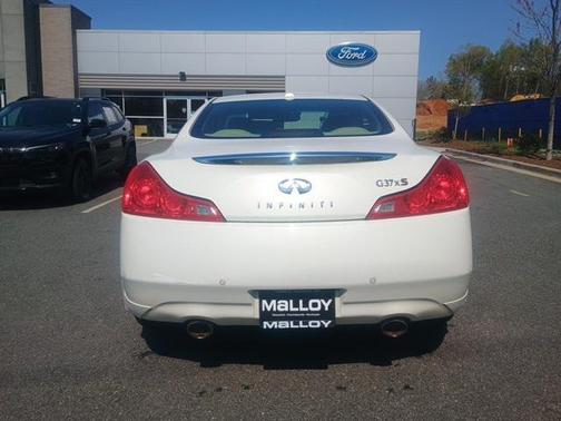2013 INFINITI G37x Base