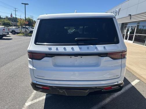 2023 Jeep Wagoneer L Series II 4x4