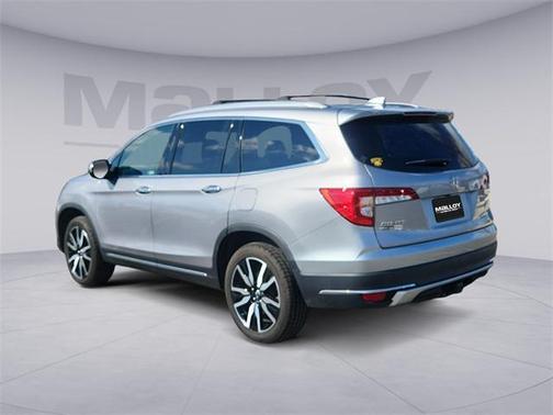 2022 Honda Pilot Touring 8-Passenger