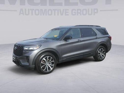 CARBONIZED GRAY METALLIC 2025 Ford Explorer ST-LINE