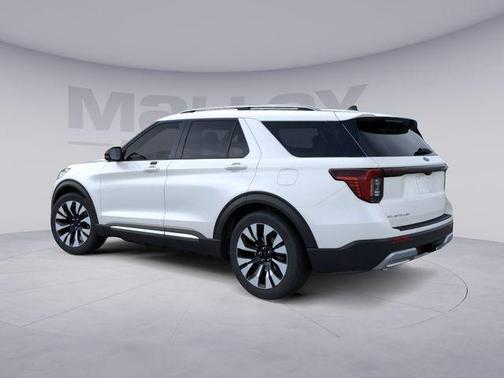 Star White Metallic Tri-Coat 2026 Ford Explorer Platinum