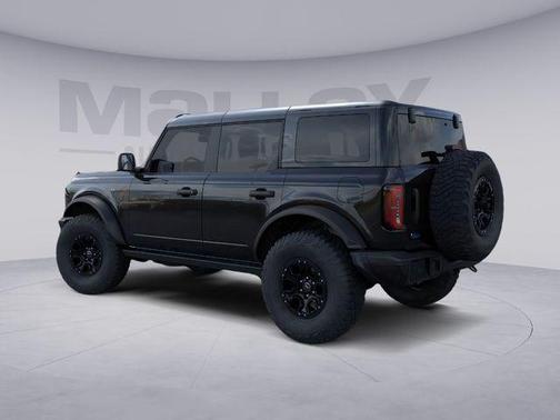 Shadow Black 2026 Ford Bronco Badlands