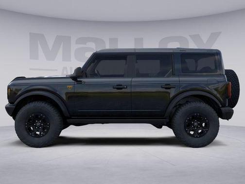 Shadow Black 2026 Ford Bronco Badlands