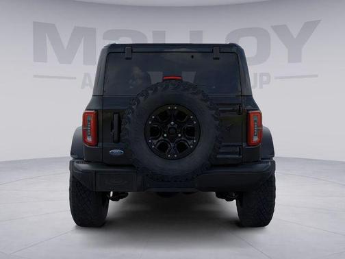 Shadow Black 2026 Ford Bronco Badlands