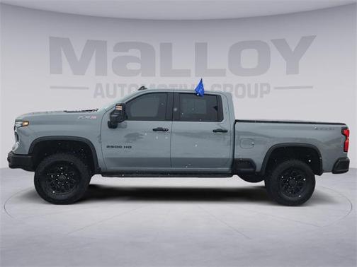 2025 Chevrolet Silverado 2500 4WD Crew Cab Standard Bed ZR2