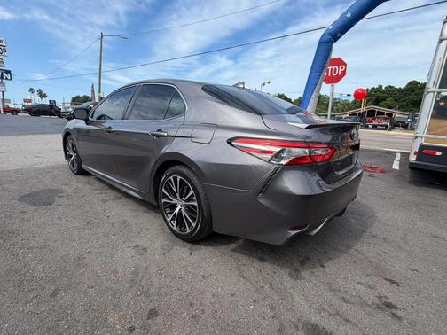 Predawn Gray Mica 2019 Toyota Camry SE