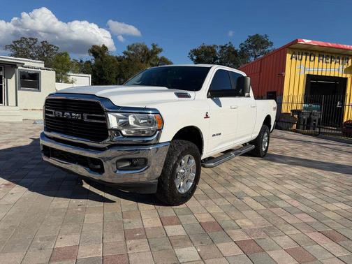 2020 RAM 2500 Big Horn Crew Cab 4X4 6'4' Box