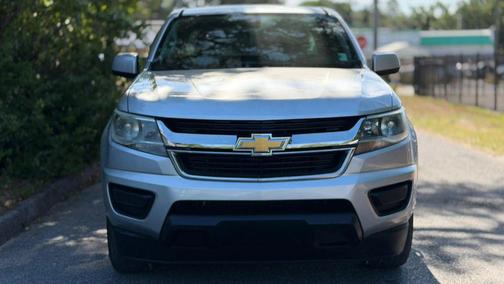 sillver 2017 Chevrolet Colorado WT