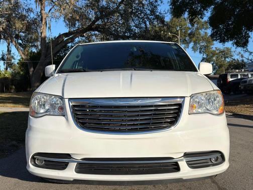 2015 Chrysler Town & Country Touring