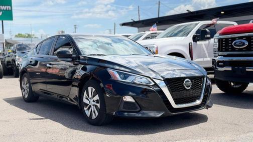 Super Black 2021 Nissan Altima S FWD