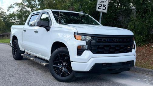 Summit White 2022 Chevrolet Silverado 1500 Custom