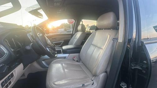 2017 Nissan Titan SV