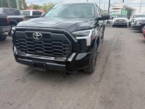 2022 Toyota Tundra SR5