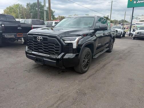 2022 Toyota Tundra SR5