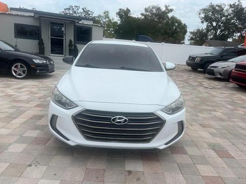 2017 Hyundai ELANTRA Limited