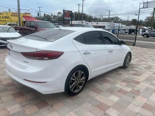 2017 Hyundai ELANTRA Limited