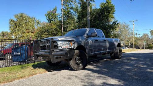 2022 RAM 3500 Tradesman Crew Cab 4x4 8' Box