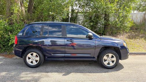 True Blue Pearlcoat 2013 Jeep Compass Sport