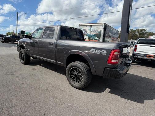 2021 RAM 2500 Laramie Crew Cab 4x4 6'4' Box