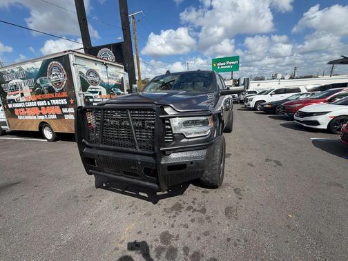 2021 RAM 2500 Laramie Crew Cab 4x4 6'4' Box
