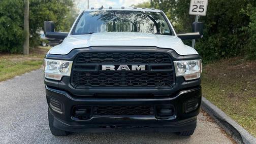 Bright White Clearcoat 2020 RAM 3500 Tradesman Crew Cab 4x4 8' Box