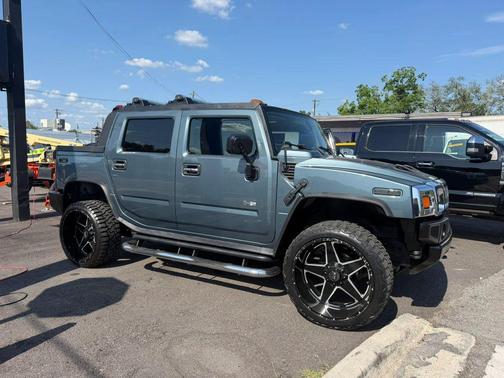Blue 2005 Hummer H2 SUT