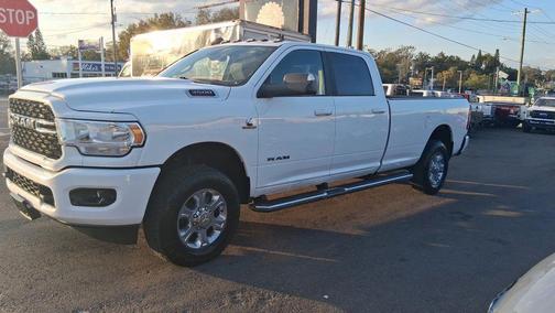 2022 RAM 3500 Lone Star Crew Cab 4x4 8' Box