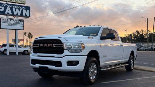 2022 RAM 3500 Lone Star Crew Cab 4x4 8' Box