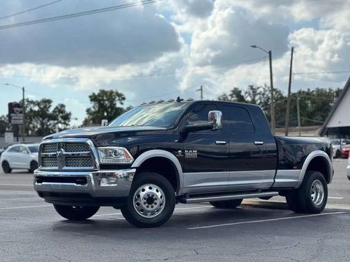2014 RAM 3500 Laramie