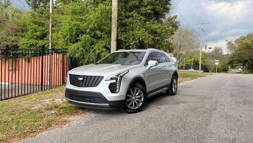 Radiant Silver Metallic 2021 Cadillac XT4 Sport