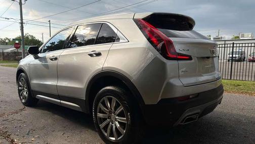 Radiant Silver Metallic 2021 Cadillac XT4 Sport