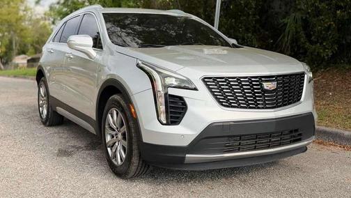 Radiant Silver Metallic 2021 Cadillac XT4 Sport