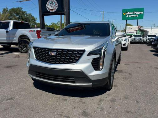 Radiant Silver Metallic 2021 Cadillac XT4 Sport