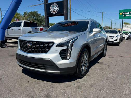 Radiant Silver Metallic 2021 Cadillac XT4 Sport
