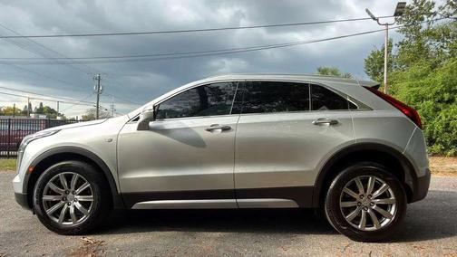 Radiant Silver Metallic 2021 Cadillac XT4 Sport