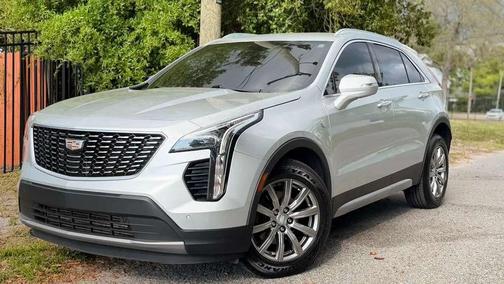 Radiant Silver Metallic 2021 Cadillac XT4 Sport
