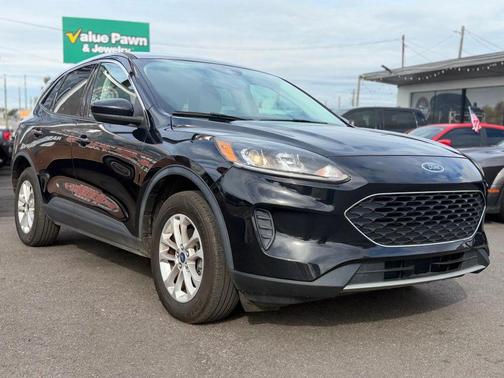 2021 Ford Escape SE