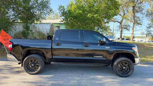 Black 2016 Toyota Tundra SR5