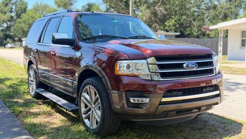 burgandy 2017 Ford Expedition King Ranch