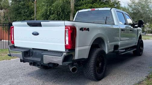 Oxford White 2023 Ford F-250 XL