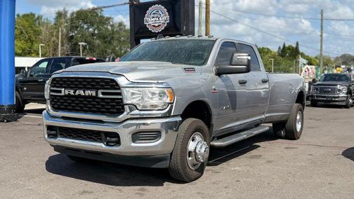Billet Silver Metallic Clearcoat 2023 RAM 3500 Big Horn Crew Cab 4x4 8' Box