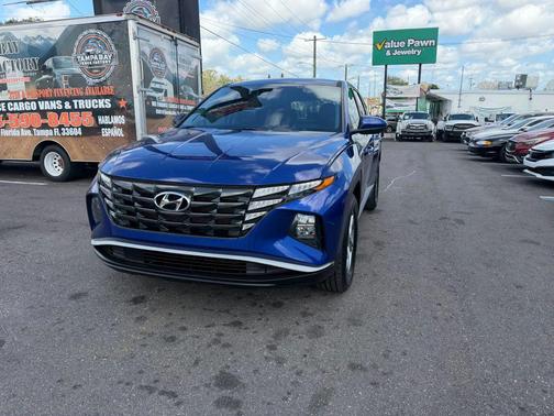 2022 Hyundai TUCSON SE