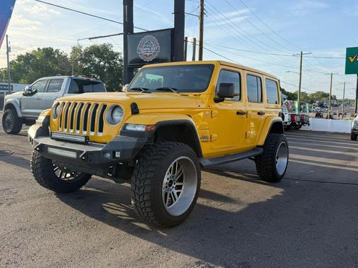 Hellayella Clearcoat 2019 Jeep Wrangler Unlimited Sahara